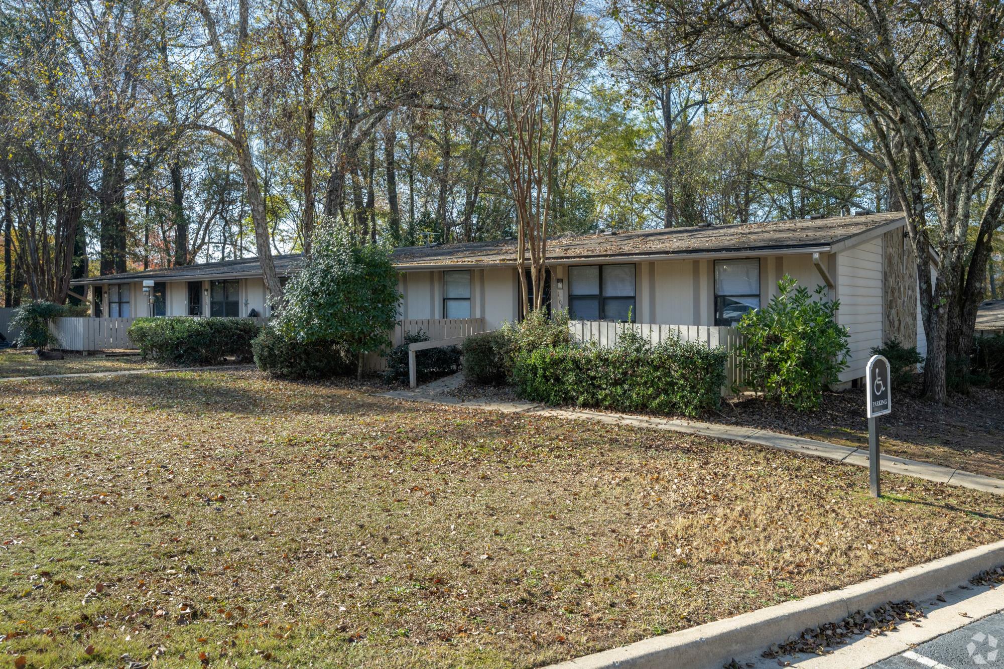 exterior at Willow Lakes located in Spartanburg, SC