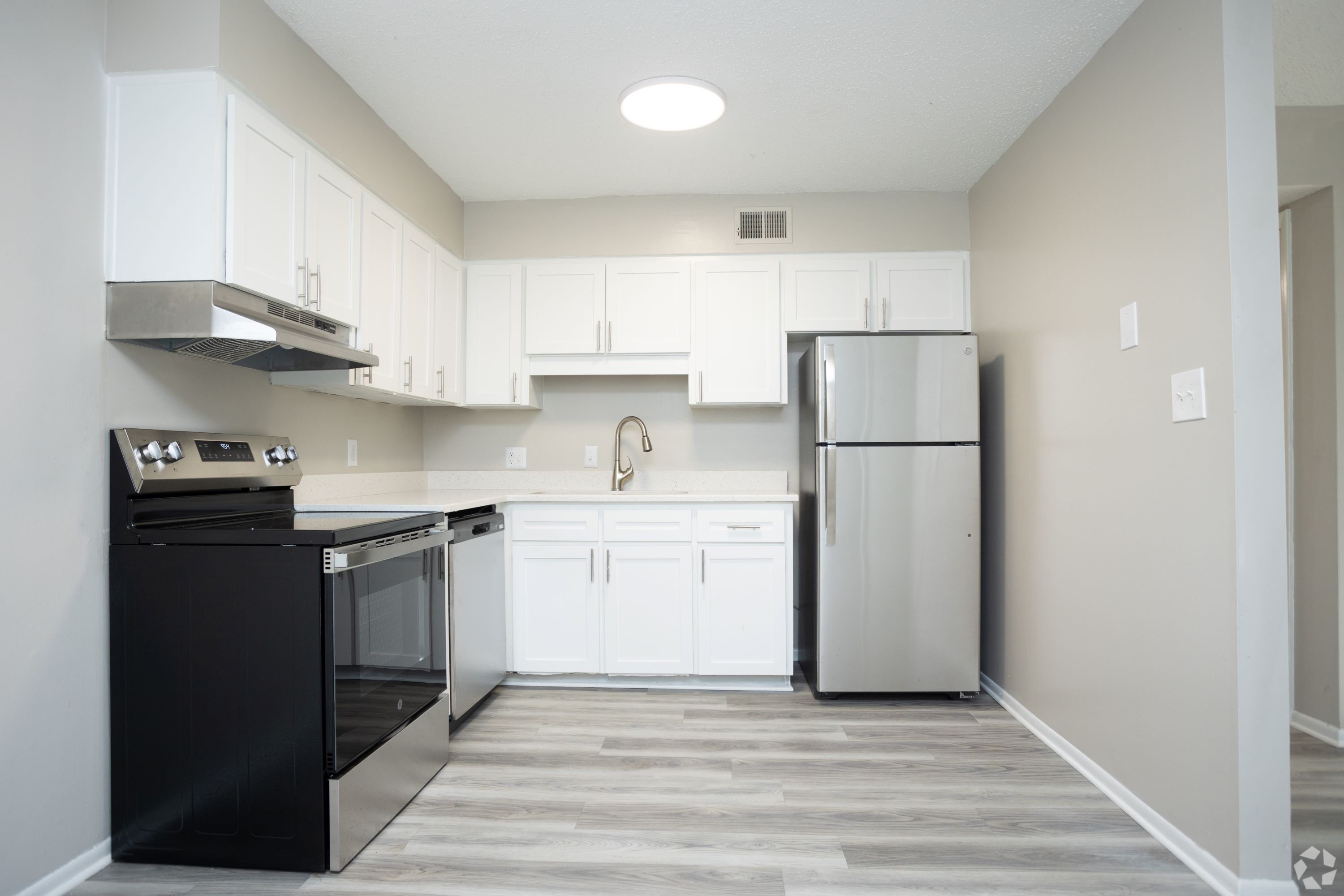 kitchen at Willow Lakes located in Spartanburg, SC